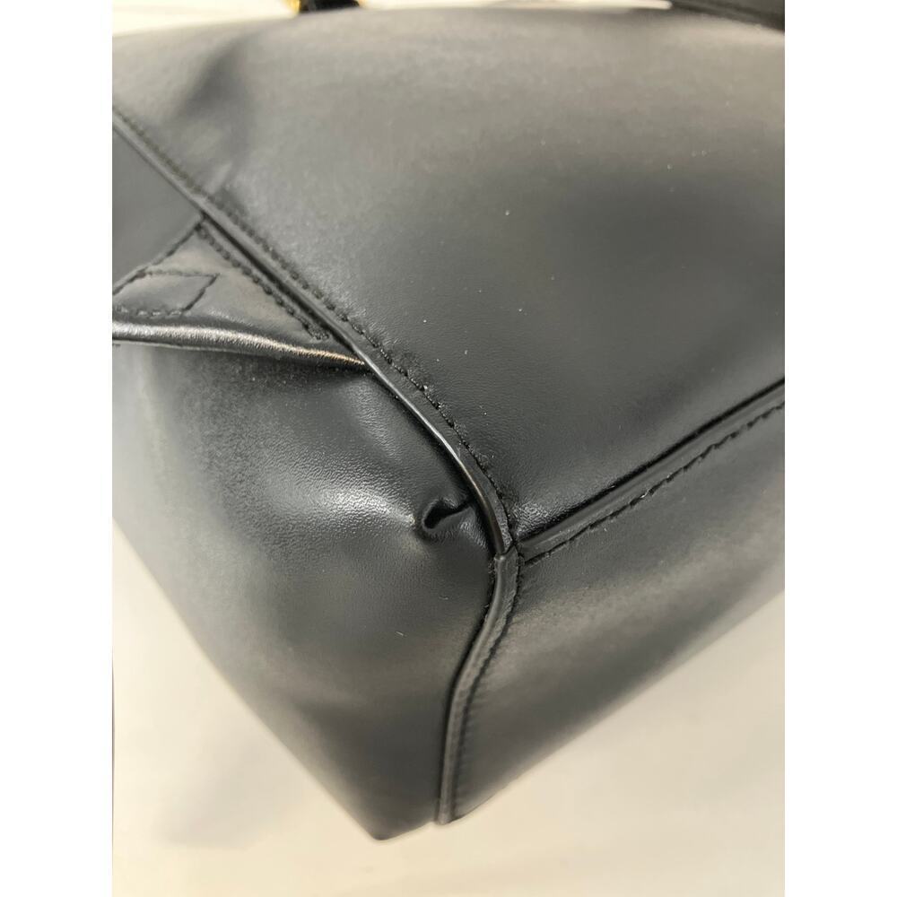 MICHAEL KORS, BLACK SMOOTH LEATHER LATCH CLOSURE BACKPACK` - Picture 9 of 16